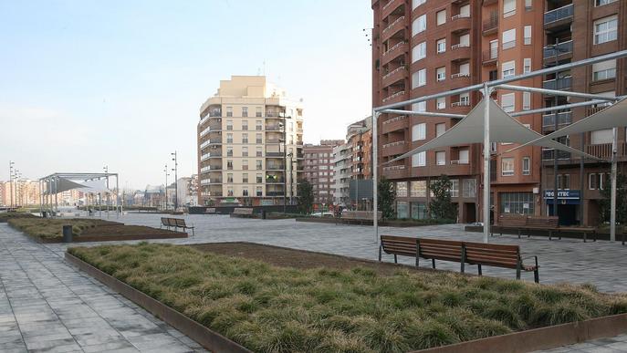 La Paeria vol instal·lar tendals a diversos espais públics arran de l’onada de calor