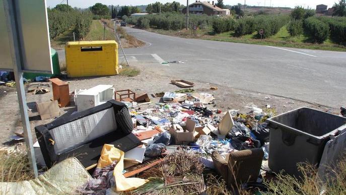 La Paeria identifica 5 persones per abocaments il·legals a l’Horta