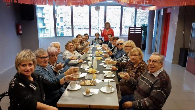 L’Ajuntament de Mollerussa promou que la gent gran que viu sola s’ajunti per dinar acompanyada per Nadal i Cap d’Any