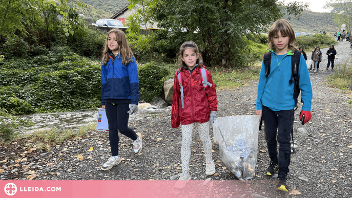 ⏯️ Uns 500 escolars del Pallars i Alt Urgell participen en la neteja dels rius per contribuir a preservar aquests espais