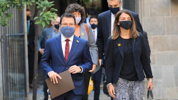 Aragonès substitueix Torra com a president de la Generalitat