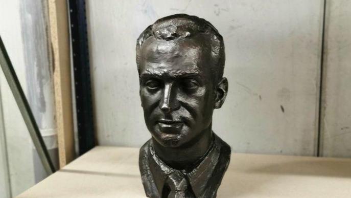 La Paeria retira el bust del rei emèrit Joan Carles