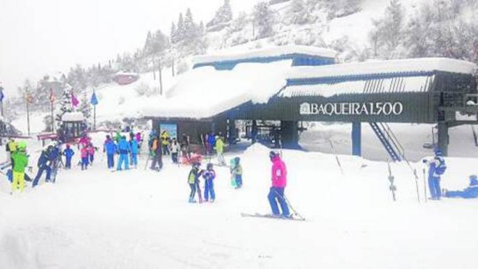 Lleida tanca el primer cap de setmana d'esquí de la temporada amb uns 5.000 esquiadors 