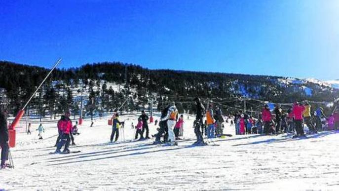 Més de 65.000 esquiadors deixen 11 milions al Pirineu de Lleida, el doble que el 2012