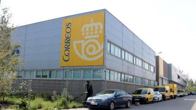 Correus tanca el centre logístic del polígon El Segre de Lleida per un treballador amb símptomes de coronavirus