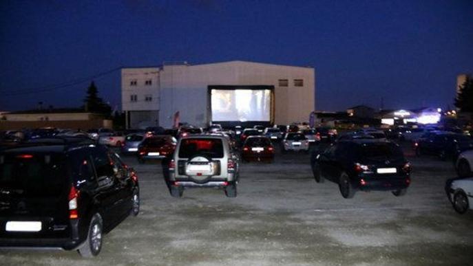 L'auto cinema de Golmés torna a esgotar les entrades per aquest dissabte