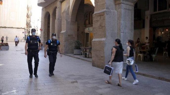 La Guàrdia Urbana de Lleida denuncia 3 festes privades, 46 persones per no dur mascareta i 36 locals per activitats no permeses