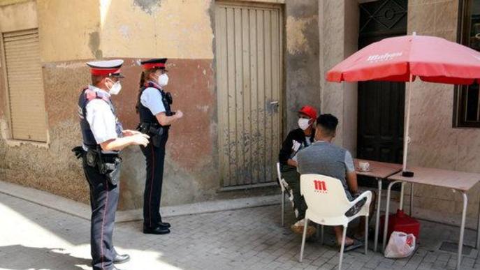 ⏯️ Patrulles de Mossos als pobles del Baix Segre per recordar les mesures de seguretat