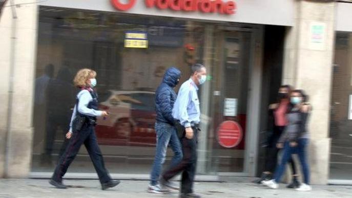 ⏯️ Detingut a Lleida per fer-se passar per API i quedar-se amb pagues i senyals de lloguers i compres de pisos