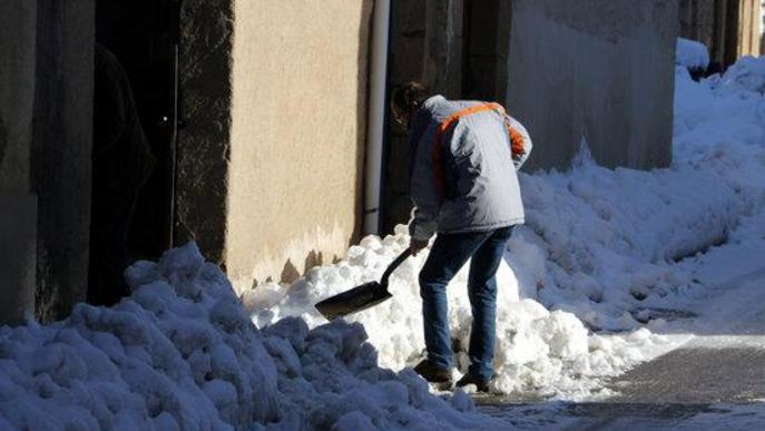 ⏯️ Pobles de les Garrigues acceleren la retirada de neu per evitar la formació de gel
