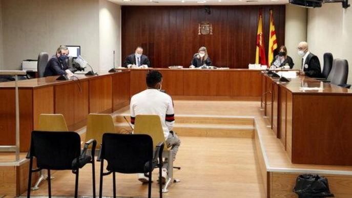 Es relaciona l'acusat d'un assalt violent en una sala de jocs de Lleida amb dos més