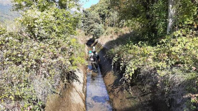 Instal·len tanques perimetrals als canals de Vilaller i Gavet per evitar que la fauna hi caigui