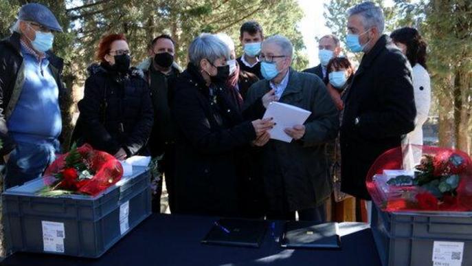 ⏯️ Lliuren a familiars les restes de dos soldats republicans recuperades a la fossa del Soleràs