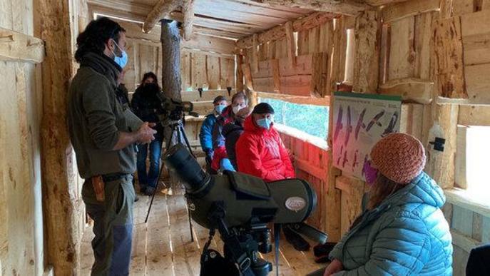 ⏯️ Habiliten un nou aguait per observar ocells carronyaires al Parc Natural de l'Alt Pirineu 