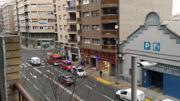 ⏯️ Una fuita de gas obliga a desallotjar un edifici de Príncep de Viana
