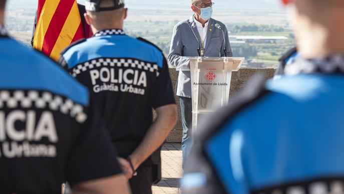L'alcalde de Lleida, en un moment de la seva intervenció en la presa de possessió dels agents