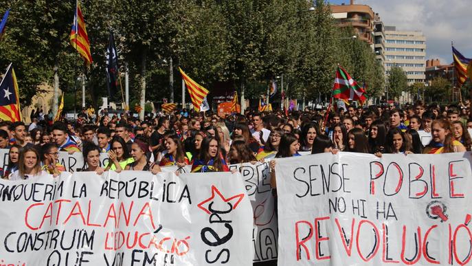 Més de 800 estudiants surten al carrer a Lleida i participaran al dispositiu unitari de l'1O