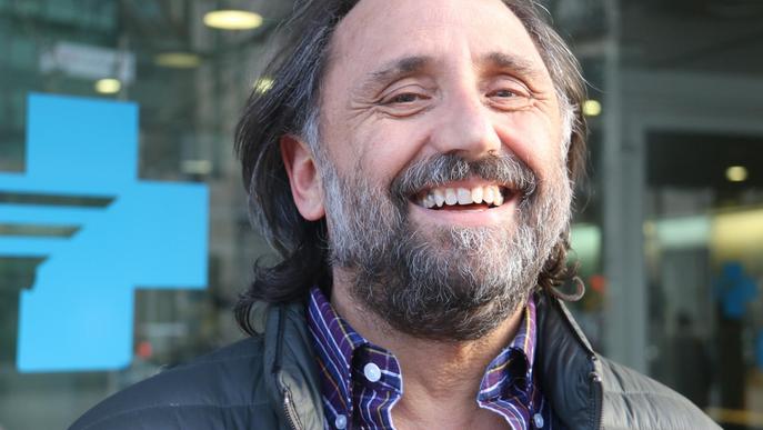 Josep Lluís Cruz: "Vaig passar molt temps castigat perquè escrivia amb la mà del dimoni"