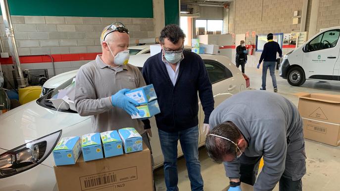 La Diputació de Lleida reparteix 50.000 mascaretes i 1.200 ulleres de protecció entre els ajuntaments de la demarcació