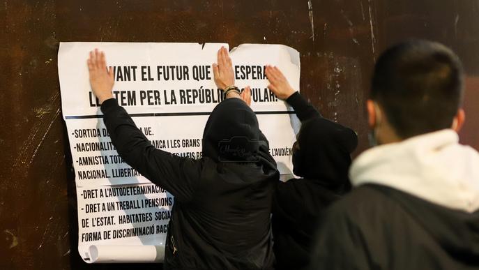 ⏯️ Identificats per exhibir simbologia nazi i fer salutacions feixistes a Lleida
