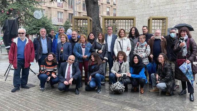 L'IEI celebra 80 anys amb una nova escultura que els lleidatans ompliran de cadenats