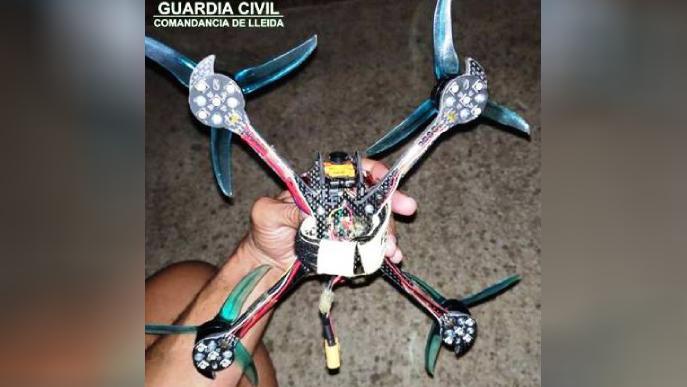 Denunciat per fer sobrevolar el seu dron a prop de l'aeroport d'Alguaire