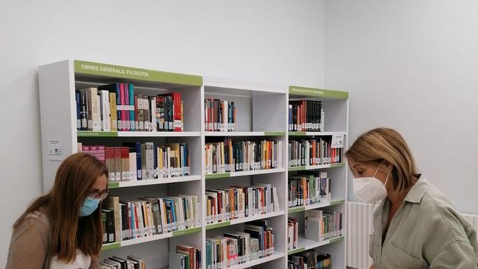 La Biblioteca Domingo Espax seguirà proporcionant les lectures obligatòries als alumnes
