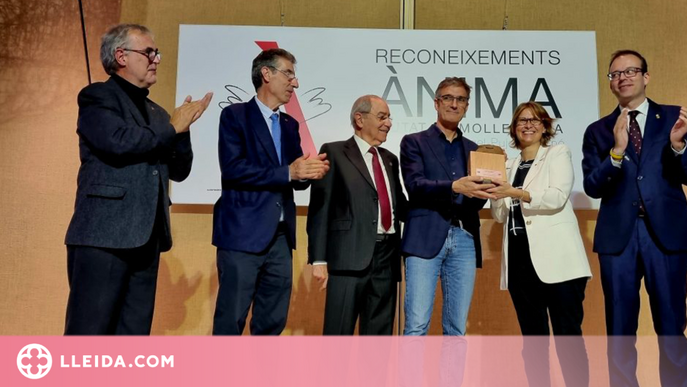 Mollerussa premia al periodista Lluís Caelles per donar veu a les víctimes de la guerra