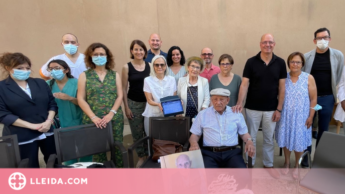 Lliuren la medalla centenària a dos veïns de Lleida i Tàrrega