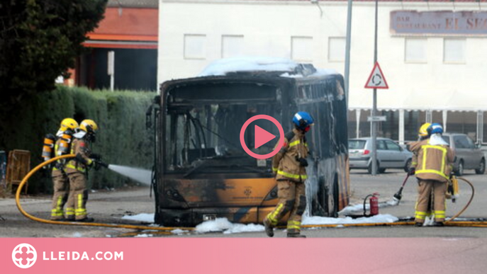 ⏯️ Crema un autobús urbà al polígon El Segre de Lleida