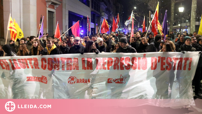 Més de 200 persones es manifesten a Lleida en suport als sis militants d'Arran investigats