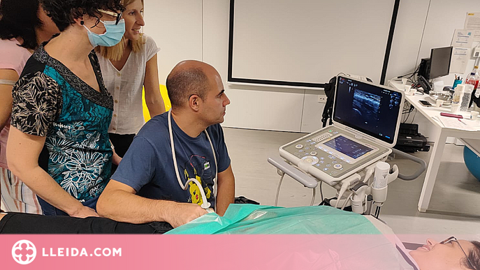 Professionals d'infermeria de l'atenció primària de Lleida es formen en ecografia vascular