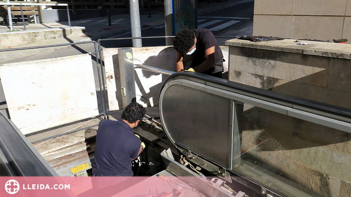Comença la renovació de les escales mecàniques de la plaça Sant Joan