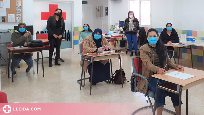 Nou programa de Creu Roja Lleida per acompanyar dones migrades desocupades