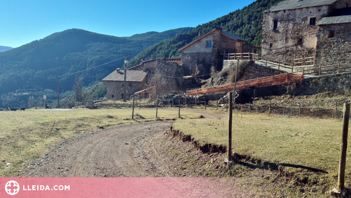 ⏯️ L'únic poble del Pallars Sobirà amb carretera de terra reclama que s'asfalti per tenir un accés digne