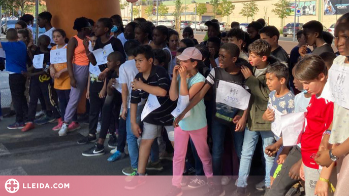 Els infants de la Mariola celebren una cursa per promoure hàbits saludables