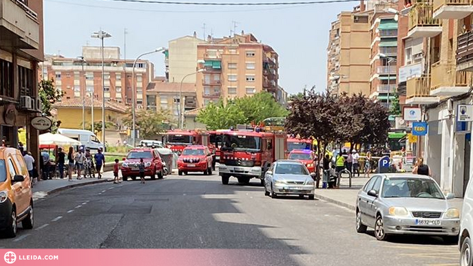 Un incendi en un edifici de Lleida obliga a desallotjar i confinar diversos veïns