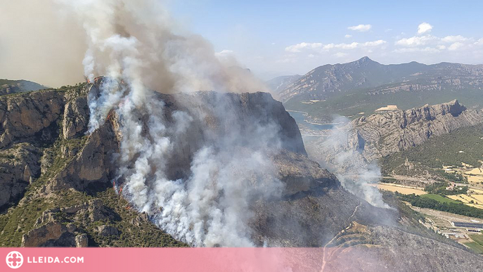 ⏯️ Els Bombers donen per estabilitzat l'incendi de Peramola