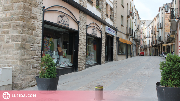 Cervera aprova un reglament per regular el trànsit al carrer Major