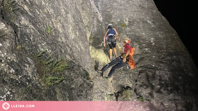 Rescaten 3 escaladors encallats a 60 metres d'altura a Camarasa