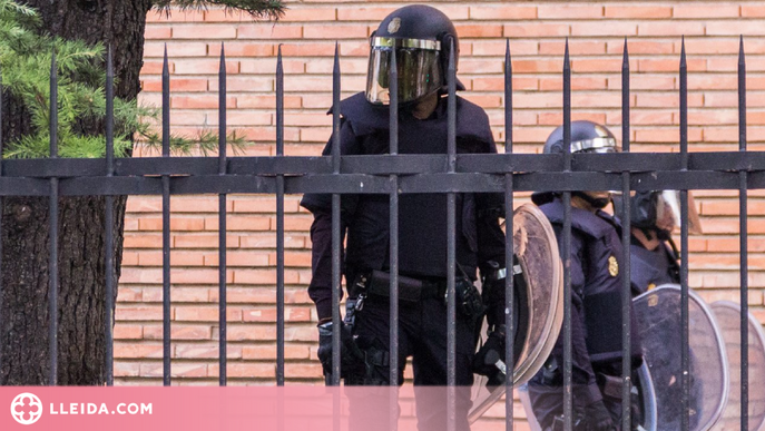 Una comissària de la Policia Nacional, sobre l'1-O: "Ja els agradaria a algunes que les violés un antidisturbis"