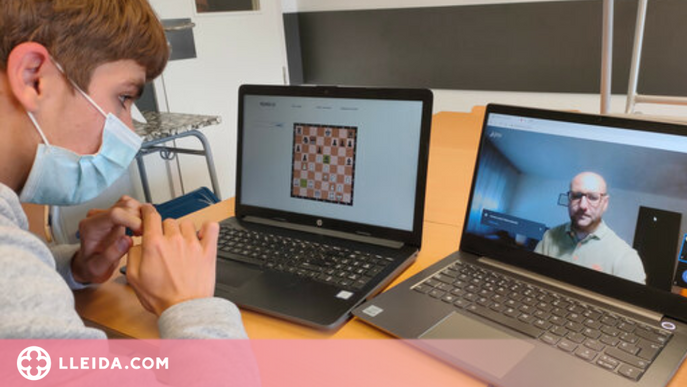 ⏯️ Un jove de la Seu crea un algorisme amb intel·ligència artificial per jugar a escacs amb l'ordinador
