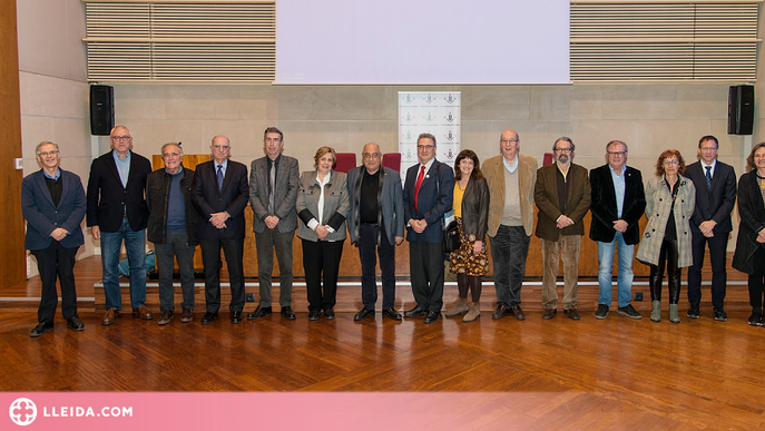 Els exrectors catalans reclamen universitats més professionalitzadores