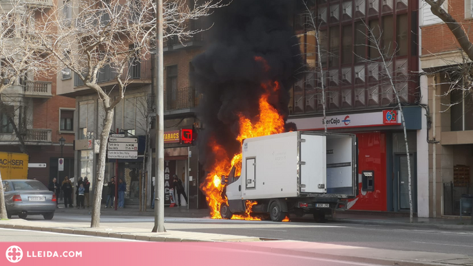 ⏯️ Crema una furgoneta al centre de Lleida