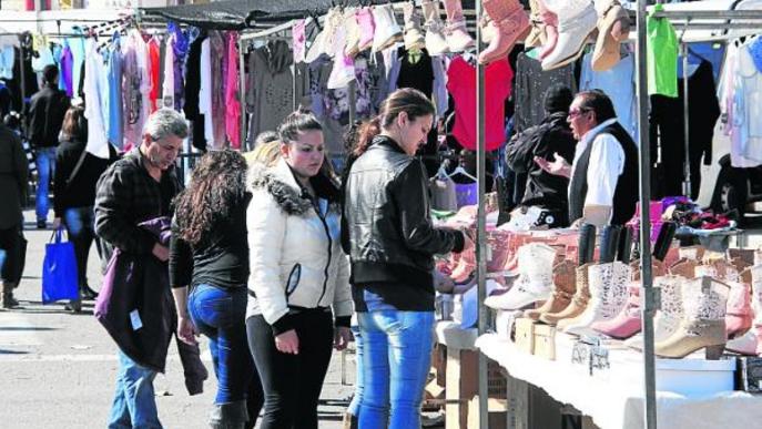 Torrefarrera busca 11 paradistes per cobrir baixes al seu mercat 