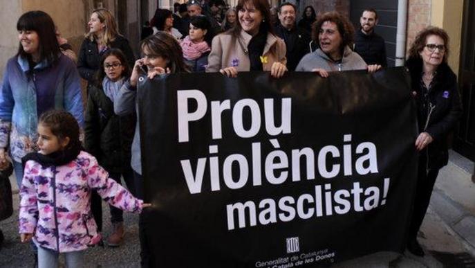 Una vintena de colles geganteres participen en una trobada contra la violència masclista a Torrelameu