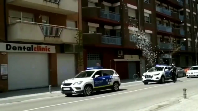 La Policia Local de Tàrrega felicita els aniversaris dels infants durant el confinament