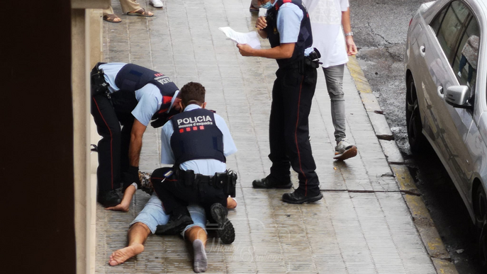 ⏯️ Una forta baralla acaba amb un detingut al barri del Clot de Lleida