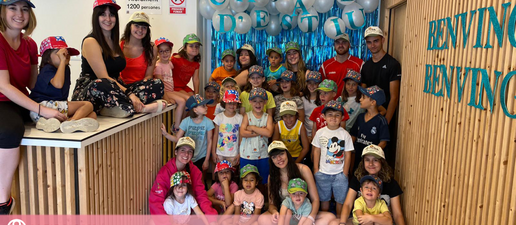Rosselló col·labora amb la compra de 130 gorres de la campanya d'AFANOC