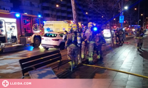 Un incendi crema un pis al Passeig de Ronda de Lleida